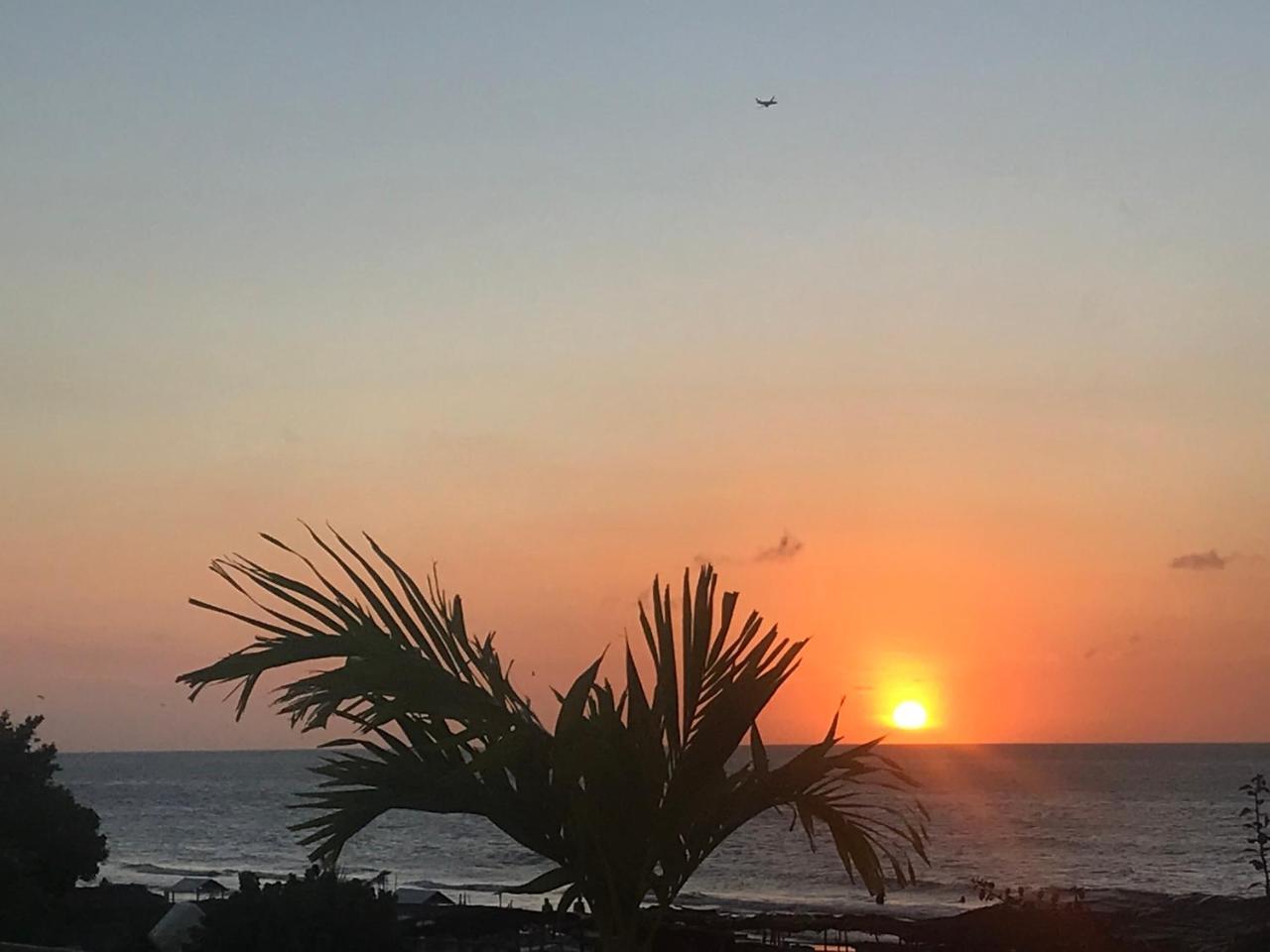 Hotel Palmera Beach Картахена Экстерьер фото